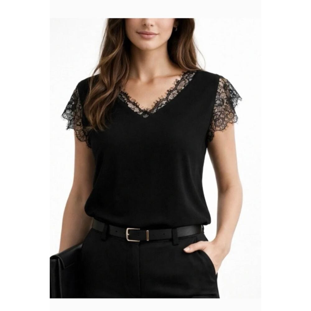 Black Lace Trim V-Neck Cap Sleeve Blouse Lightweight Fabric Women’s M